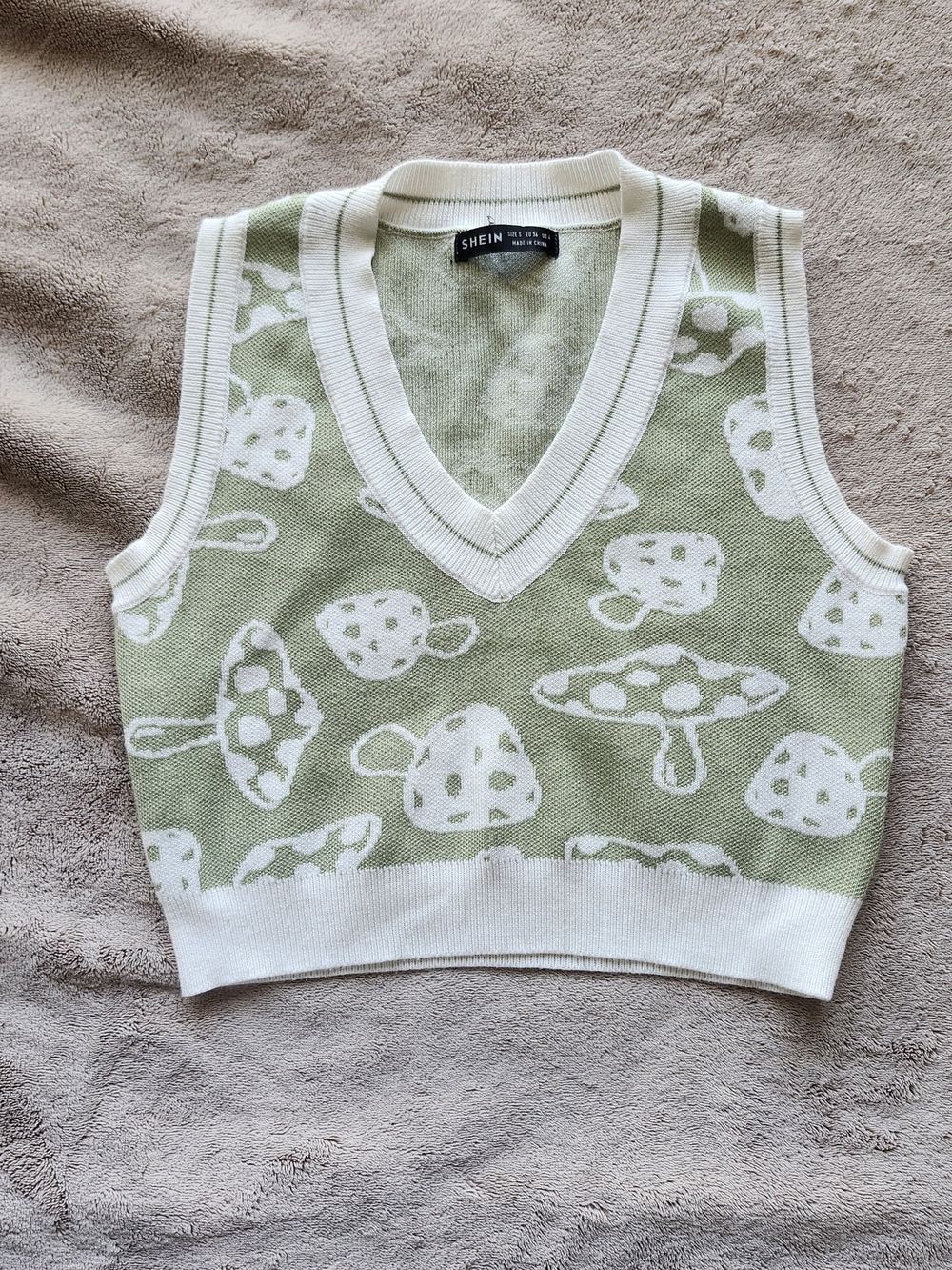 Sage Green & White Mushroom Knit V-Neck Cropped Sweater Vest